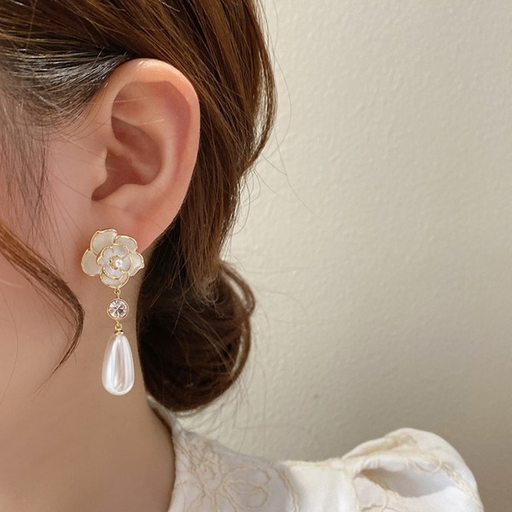 Bulk Jewelry Wholesale Earrings White camellia Alloy JDC-ES-W118 Wholesale factory from China YIWU China