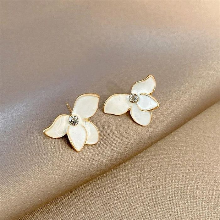 Wholesale Earrings White petal zircon Alloy JDC-ES-b356 Earrings JoyasDeChina white Wholesale Jewelry JoyasDeChina Joyas De China