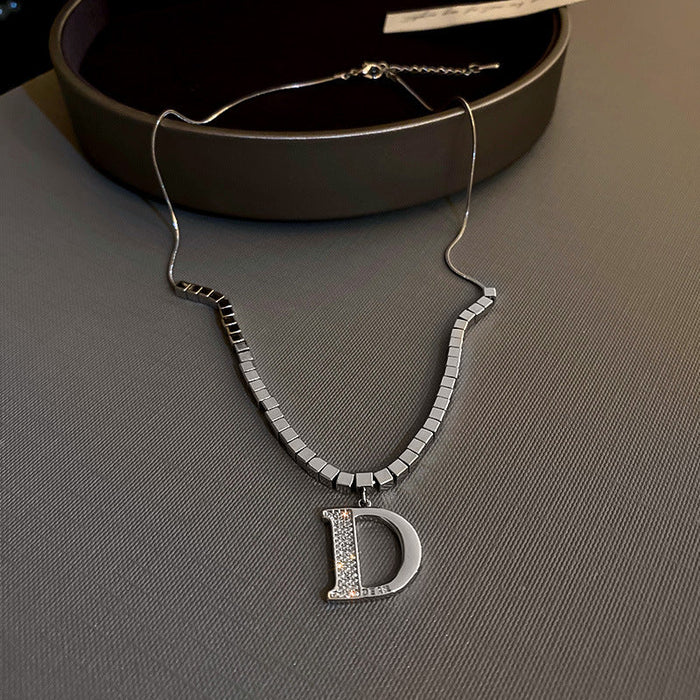 Wholesale electroplating alloy zircon alphabet necklaces JDC-NE-BY062 Necklaces 宝钰 silver Wholesale Jewelry JoyasDeChina Joyas De China