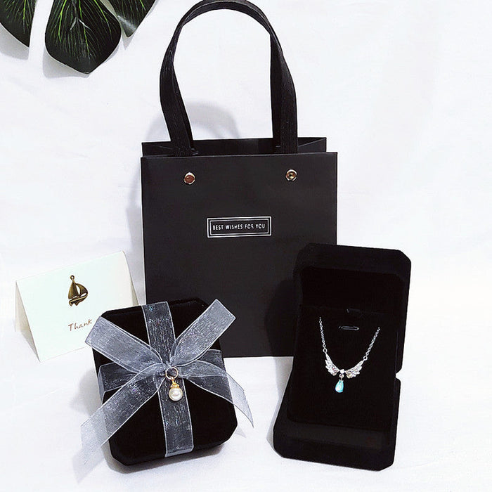 Wholesale flannel jewelry gift packaging box JDC-JP-HuaJ003 Jewelry packaging 花涧 black Ring box 5x4.5x4 (only box） Wholesale Jewelry JoyasDeChina Joyas De China