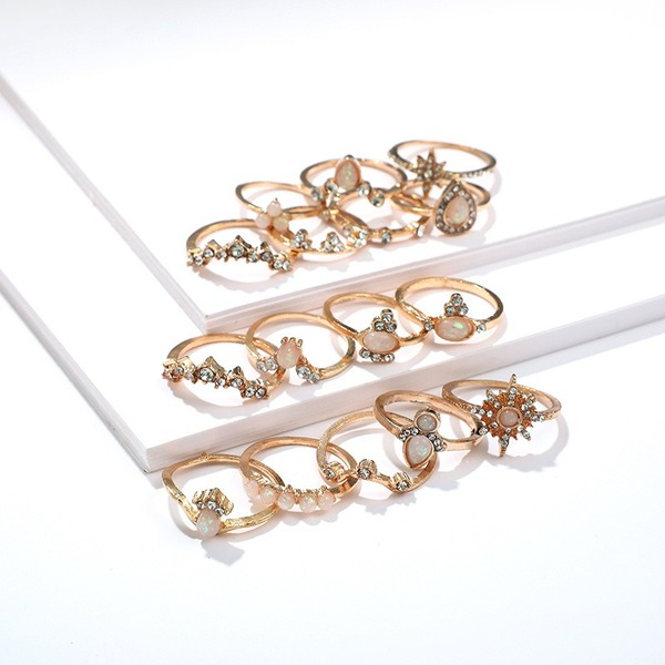 Bulk Jewelry Wholesale gold alloy diamond crown drop ring JDC-RS-C087 Wholesale factory from China YIWU China