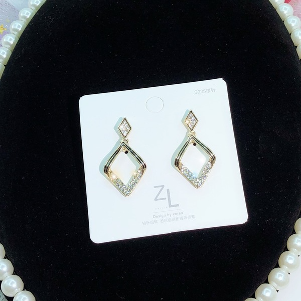 Bulk Jewelry Wholesale gold alloy diamond earrings JDC-ES-RL174 Wholesale factory from China YIWU China