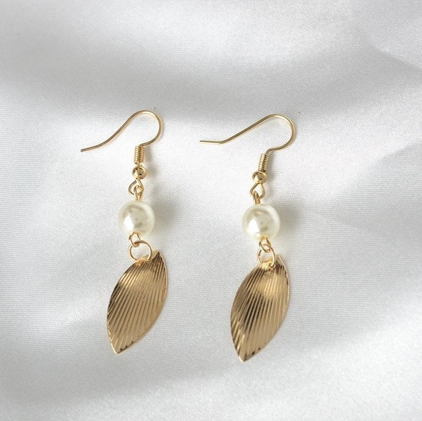 Bulk Jewelry Wholesale gold alloy gold leaf Pearl Earrings JDC-ES-RL060 Wholesale factory from China YIWU China