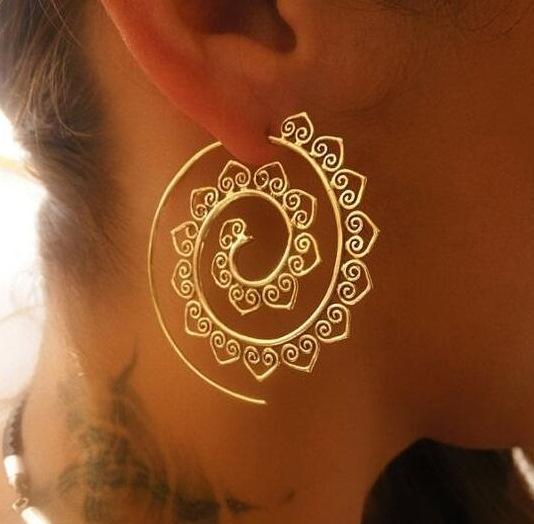 Wholesale gold alloy oval oval helical earrings JDC-ES-C051 Earrings JoyasDeChina Gold 4198 Wholesale Jewelry JoyasDeChina Joyas De China