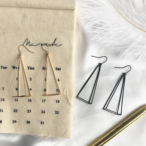 Bulk Jewelry Wholesale gold alloy triangle pyramid earrings JDC-ES-RL062 Wholesale factory from China YIWU China
