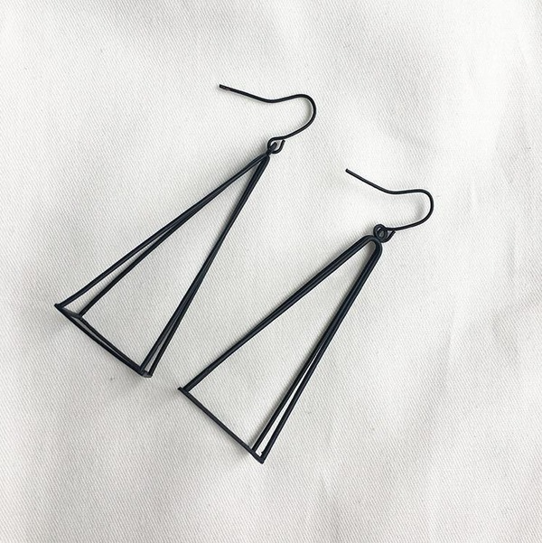 Bulk Jewelry Wholesale gold alloy triangle pyramid earrings JDC-ES-RL062 Wholesale factory from China YIWU China