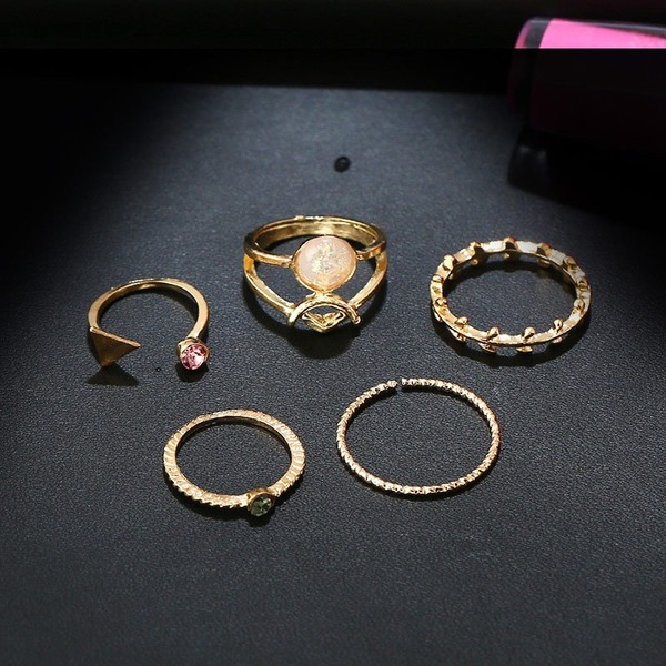Bulk Jewelry Wholesale gold alloy triangle resin diamond ring JDC-RS-e020 Wholesale factory from China YIWU China