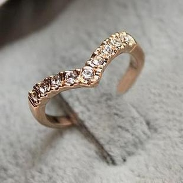 Bulk Jewelry Wholesale gold alloy v-shaped diamond ring JDC-RS-RL008 Wholesale factory from China YIWU China
