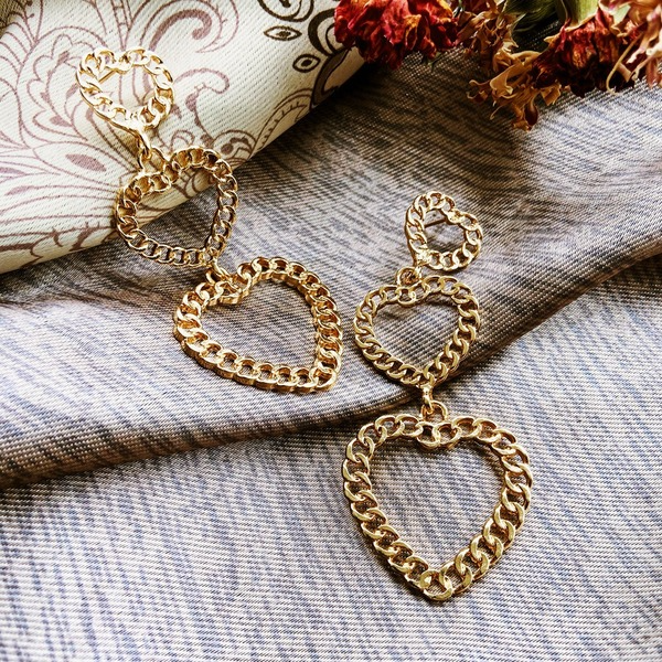 Bulk Jewelry Wholesale golden alloy hollow heart earrings JDC-ES-F249 Wholesale factory from China YIWU China