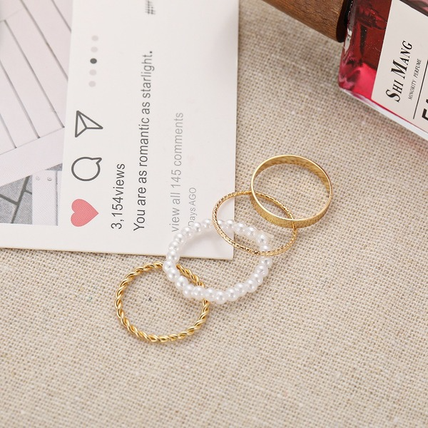 Bulk Jewelry Wholesale golden personality ins cold wind simple pearl  alloy ring JDC-RS-F363 Wholesale factory from China YIWU China