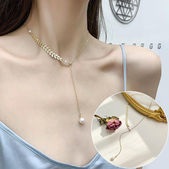 Bulk Jewelry Wholesale golden titanium steel English digital butterfly necklace JDC-NE-BY001 Wholesale factory from China YIWU China