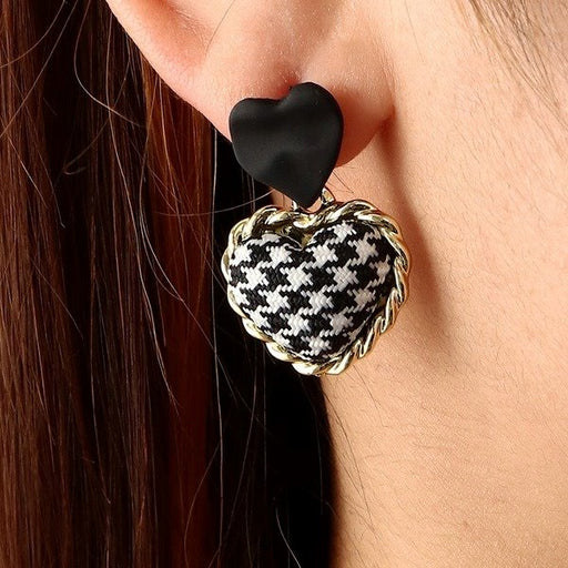 Wholesale houndstooth metal heart shaped earrings JDC-ES-NZ064 Earrings 奈珠 Wholesale Jewelry JoyasDeChina Joyas De China