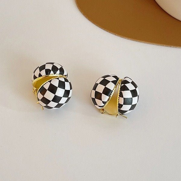 Wholesale leather black and white grid alloy earrings JDC-ES-A073 Earrings 妙雅 Wholesale Jewelry JoyasDeChina Joyas De China