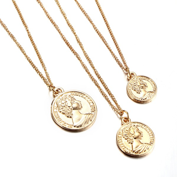 Bulk Jewelry Wholesale Necklaces gold choker face pendant Alloy JDC-NE-xy136 Wholesale factory from China YIWU China
