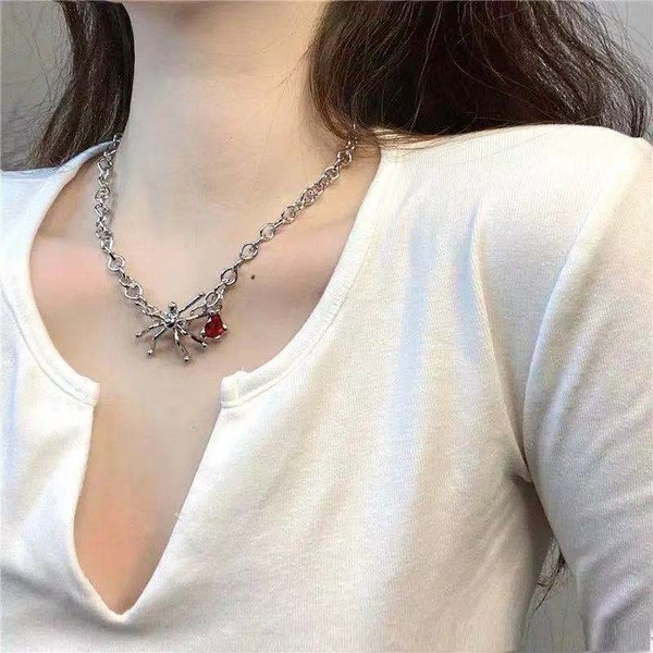Bulk Jewelry Wholesale Necklaces Silver personality spider ruby Alloy JDC-NE-cy018 Wholesale factory from China YIWU China