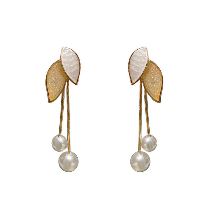 Wholesale pearl white Leaf alloy Earrings JDC-ES-BY064 Earrings 宝钰 Wholesale Jewelry JoyasDeChina Joyas De China