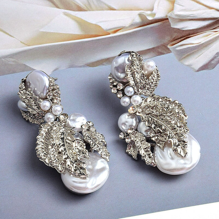 Wholesale Rhinestone Pearl Plated Alloy Earrings JDC-ES-SK025 Earrings 深刻 silver Wholesale Jewelry JoyasDeChina Joyas De China