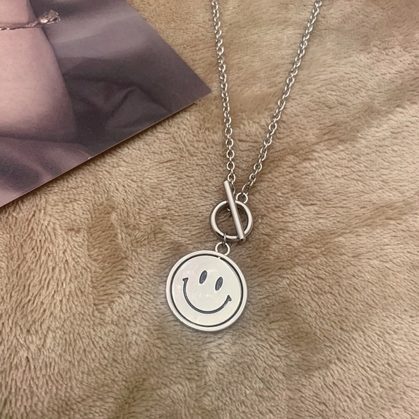 Bulk Jewelry Wholesale silver titanium steel rotating smiley face titanium steel necklace JDC-NE-D678 Wholesale factory from China YIWU China