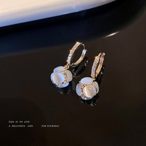 Wholesale white opal Hydrangea Earrings JDC-ES-BY045 Earrings 宝钰 Wholesale Jewelry JoyasDeChina Joyas De China