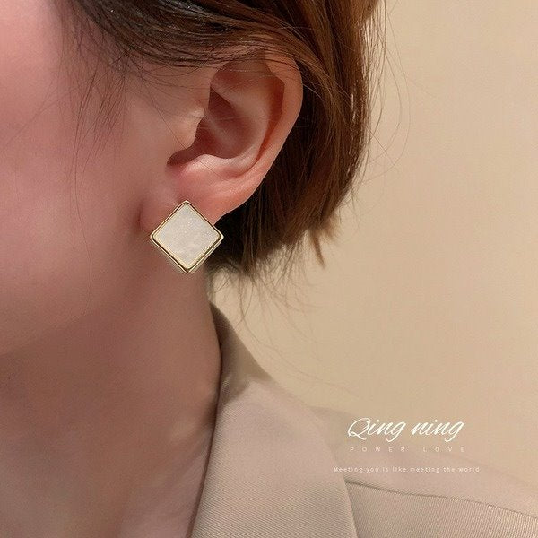 Wholesale white square alloy earrings JDC-ES-BY-102 Earrings 宝钰 Wholesale Jewelry JoyasDeChina Joyas De China