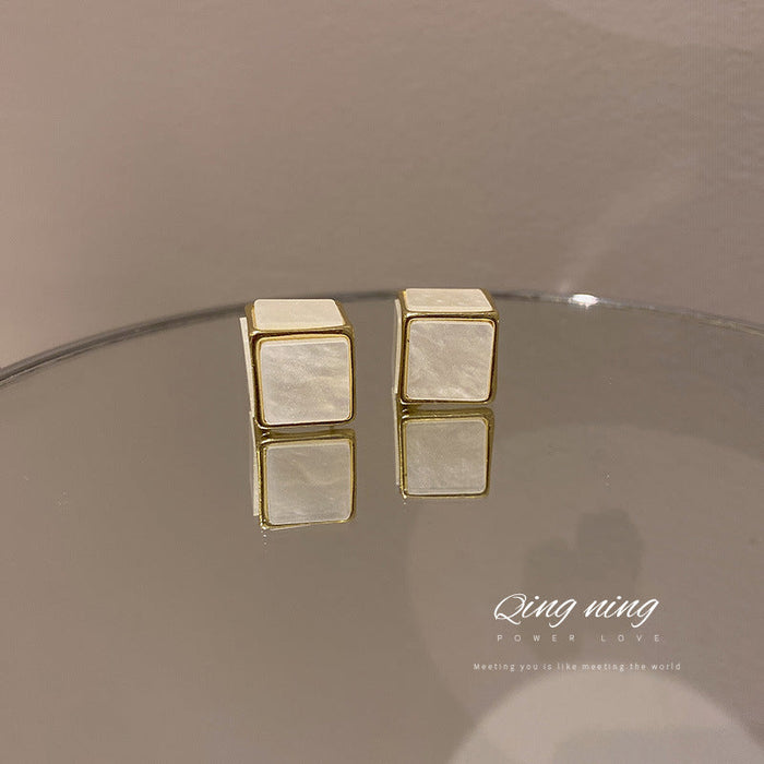 Wholesale white square alloy earrings JDC-ES-BY-102 Earrings 宝钰 white Wholesale Jewelry JoyasDeChina Joyas De China